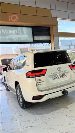 تويوتا لاندكروزر